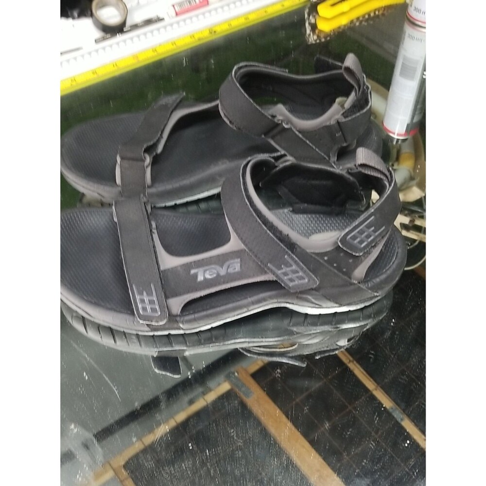 TEVA Mens Size 10 Minam Black Waterproof Hiking Strap Sandals Mint.
